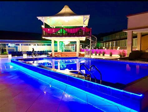 The Grand Legacy Resort Pool: Pictures & Reviews - Tripadvisor
