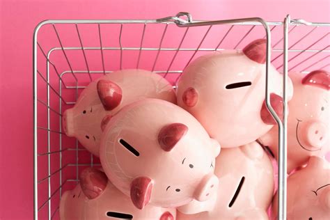 How to Save Money in 2023 — 25 Money-Saving Tips