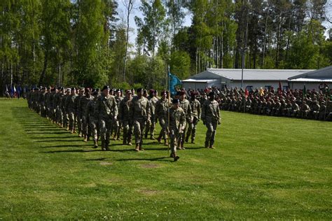 BLC Graduation 的图像结果