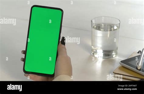 Camera Back View Green Screen 的图像结果