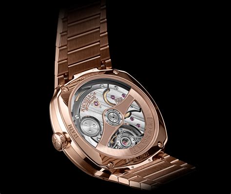 H. Moser & Cie. Unveils The Streamliner Tourbillon Vantablack Watch ...