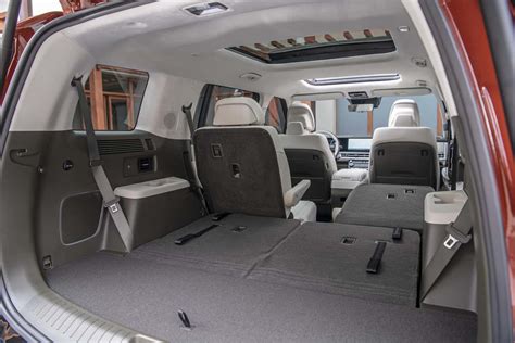 New 2024 Hyundai SANTA FE: Exterior & Interior Specs