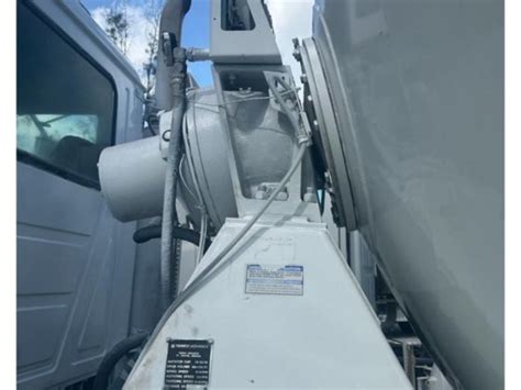 2006 MACK GRANITE CONCRETE MIXER TRUCK in Miami, FL, USA