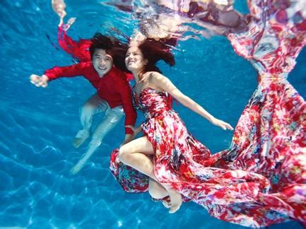 郑州婚纱摄影讲述个性水下婚纱照拍摄注意事项