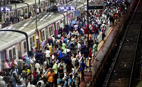 Jharkhand: All women crew operate passenger train