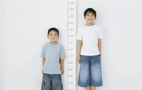 孩子一年长高10厘米，只因为妈妈坚持做6件事，很实用，快来学_徐姐_身高_小时候