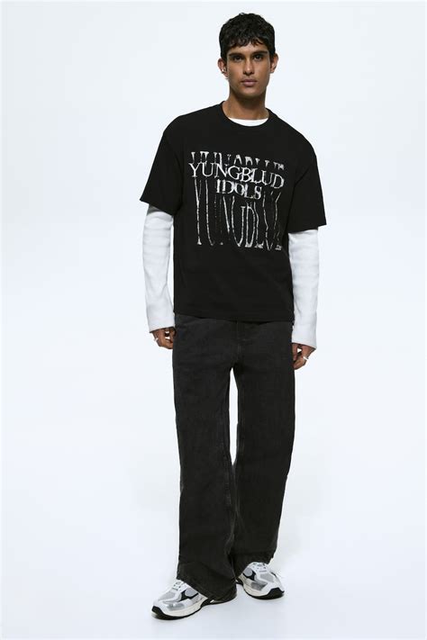 Men’s Black/Yungblud Idols Loose Fit Printed T-shirt | H&M IN