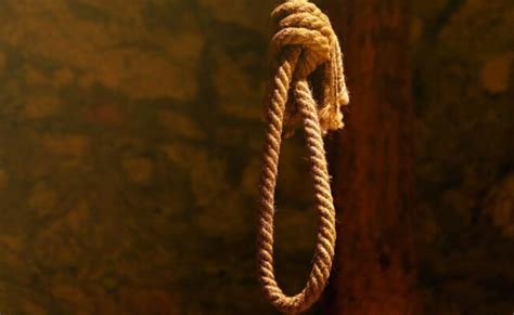 UP: Woman dies in front of daughter trying to recreate hanging scene ...