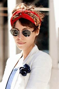 How To Hair Wrap Scarf by Tie A Scarf Travelshopa Guides How To Hair Wrap Scarf
