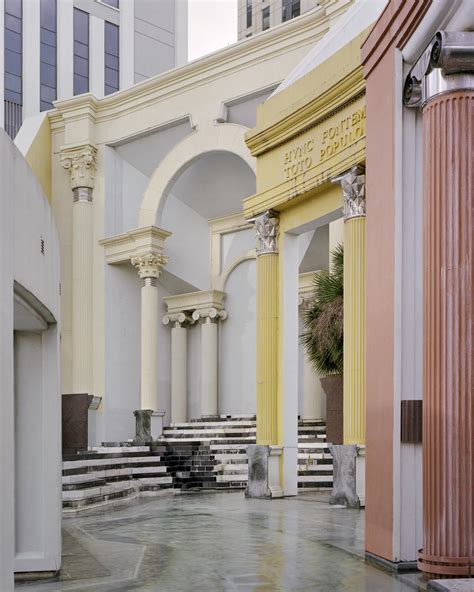 Charles Moore, LEONID FURMANSKY · Piazza d'Italia · Divisare