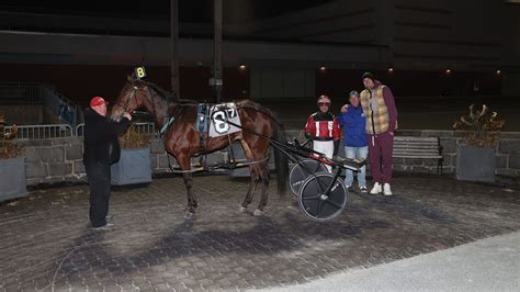Nikola Jokic visits horse track before game in New York | FOX31 Denver