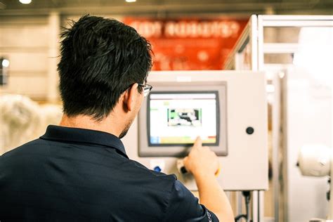 Pick & Place | Industrial Robots by Kawasaki Robotics