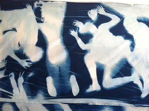 cyanotype on fabric | Sun prints, Cyanotype, Tie dye diy