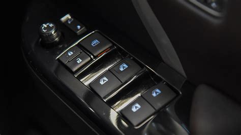 Toyota Fortuner 2016 4X4 MT Diesel Interior Car Photos - Overdrive