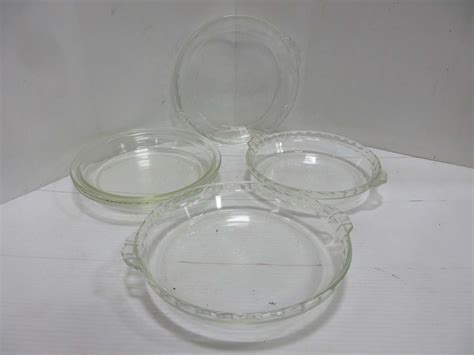 Albrecht Auctions | (5) Pyrex Clear Glass Pie Plates, Various Conditions