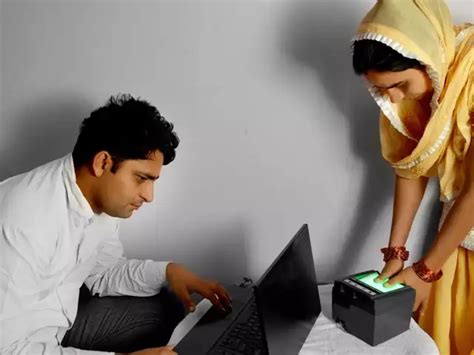 Cancelling an Aadhaar update request - How to update or link mobile ...