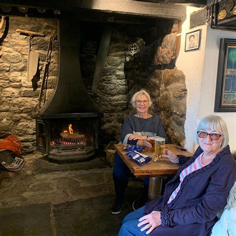 THE CROWN INN (Lanlivery) - Inn Reviews, Photos, Rate Comparison ...