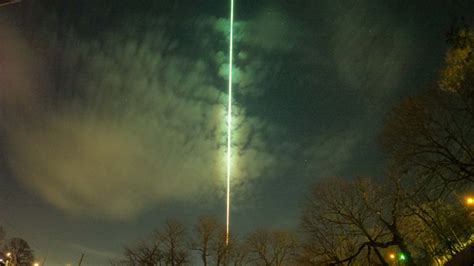Green fireball spotted in sky in eerie image hours before smashing into ...