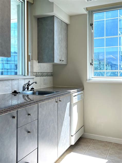 2 Bedroom Hotel Suites in Downtown Vancouver