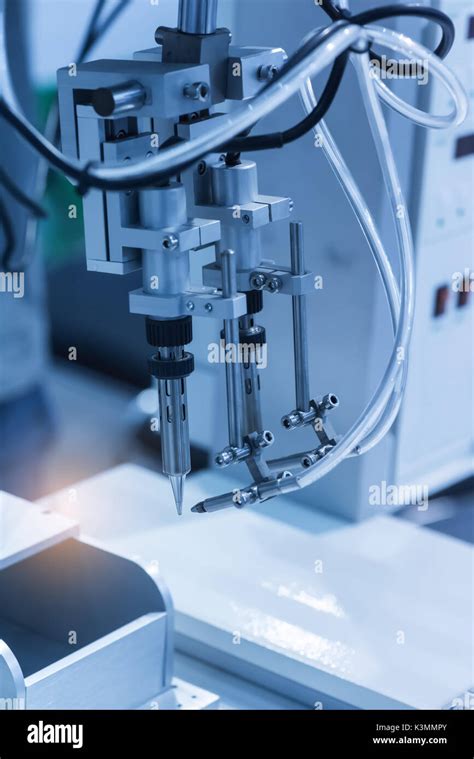 Assembly Line Welding Robot 的图像结果