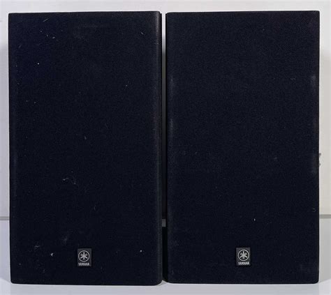 Lot 24 - YAMAHA NS-10 STUDIO MONITORS.