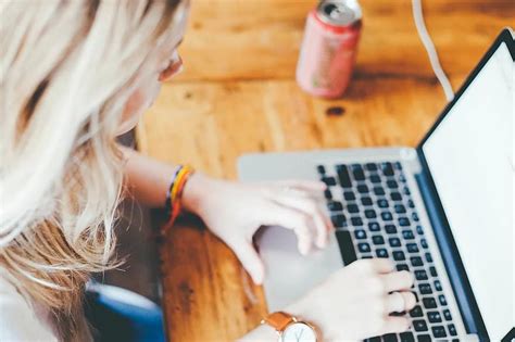 Work Computer 的图像结果