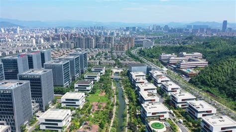 2022年杭州市产业结构之五大支柱产业全景图谱(附产业空间布局、产业增加值、各区域发展差异等)_股票频道_证券之星