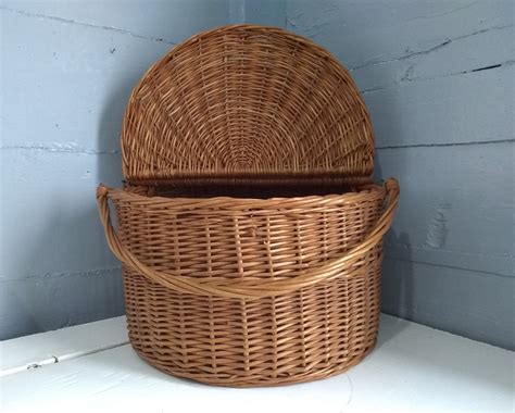 Vintage Large Round Wicker Basket with Hinged Lid and Handles Kitchen ...