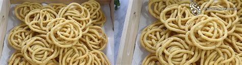 Idli Arisi Thenkuzhal murukku