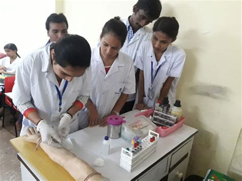 Maharashtra Para Medical Institute