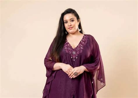 Mehfil Wine Embroidered Kaftan Set: A Perfect Blend for Plus-Size Wome ...