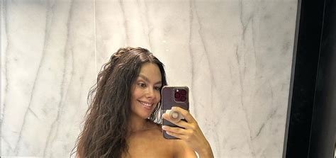 Cristina Pedroche sin ropa para mostrar cómo queda el cuerpo tras dar a luz