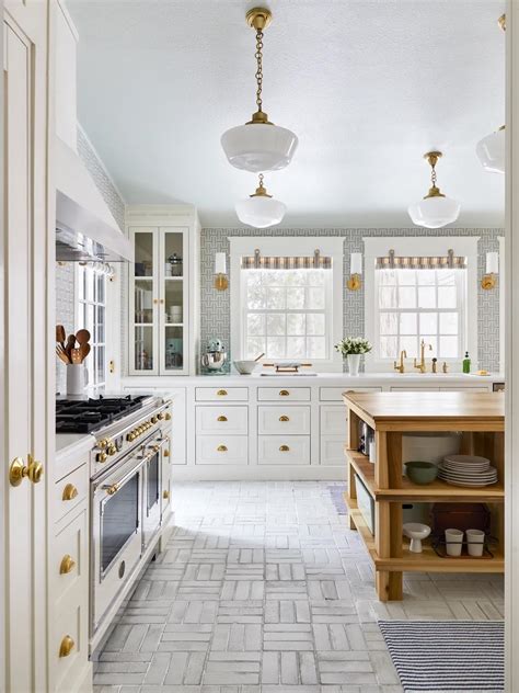 Project Spotlight: Orlando Soria’s Londo Lodge | Fireclay Tile