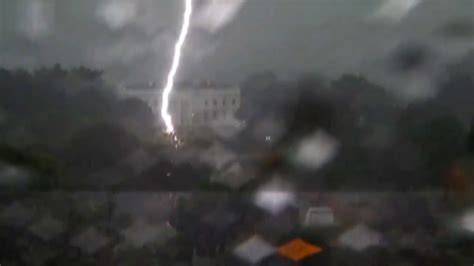 Lightning strike White House