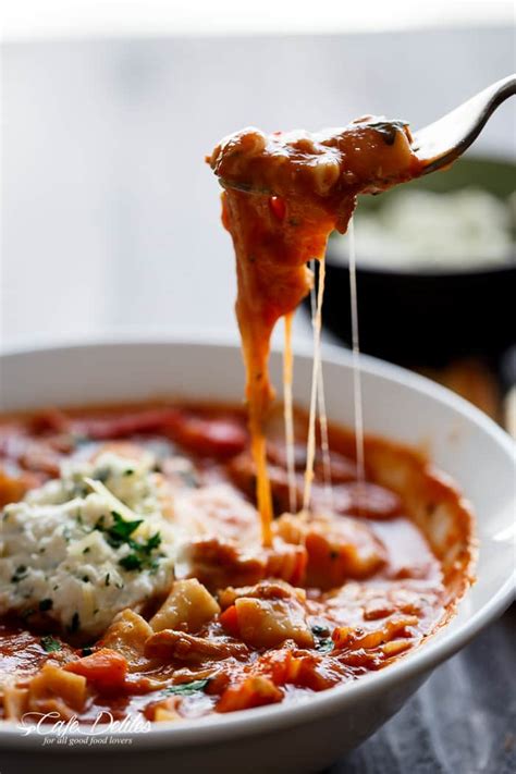 Easy Slow Cooker Lasagna Soup   VIDEO!   Cafe Delites