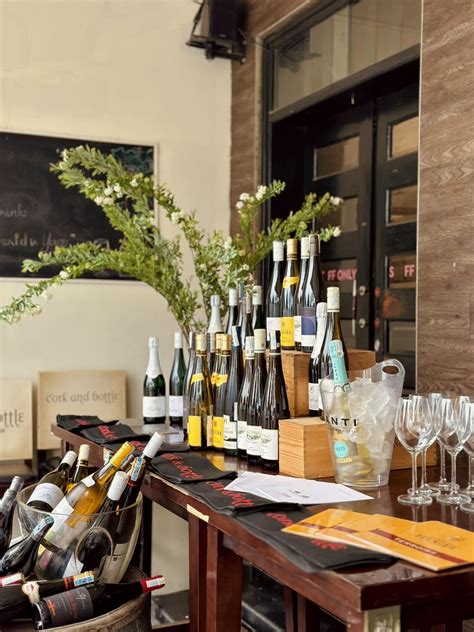 Pfalz - Cork & Bottle