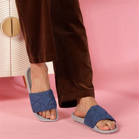 CHUPPS Orion Sliders – Quilted Comfort with Modern Style