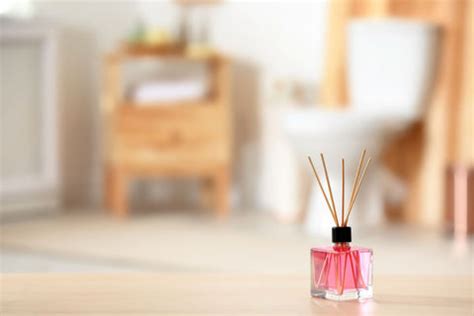 DIY Reed Diffuser Refills - Step-by-Step Guide – VedaOils