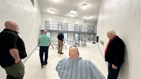 Habersham officials tour new Hart jail
