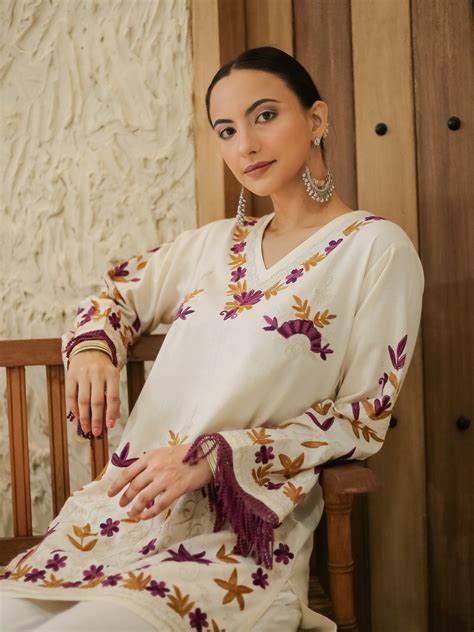 House Of Kari(Chikankari Clothing) - Falak Kashmiri Short Kurta - White
