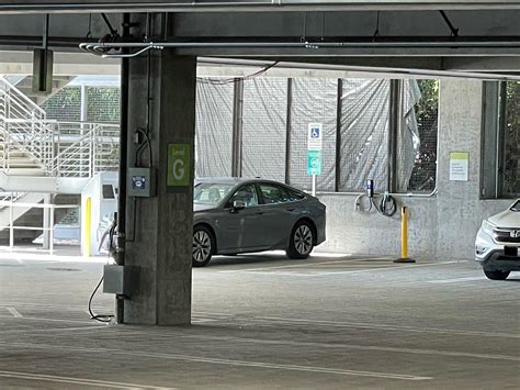 Kaiser Permanente - Parking Garage | Pasadena, CA | EV Station