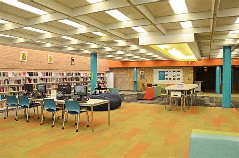 WAUKEGAN PUBLIC LIBRARY - Waukegan IL - Hours, Directions, Reviews ...