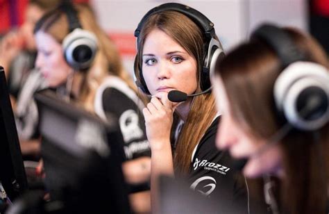 Female CS:GO Besiktas Claimed The $100,000 Showdown