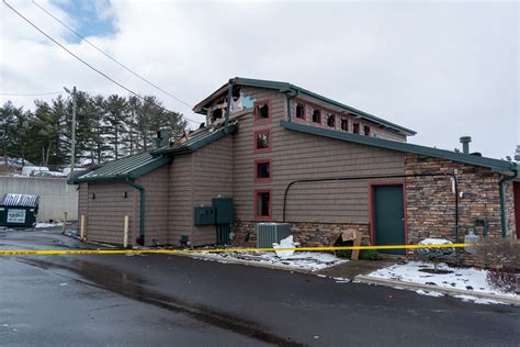 Wooster restaurant Farmer Boy burns down – The Wooster Voice