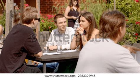 Talking 的图像结果