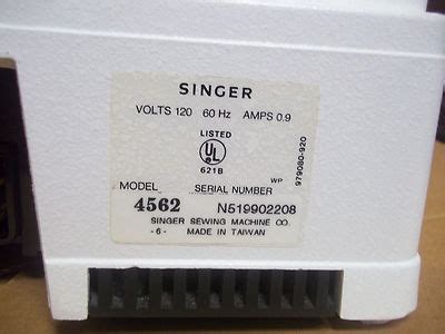 Singer Model 4562 Sewing Machine 的图像结果