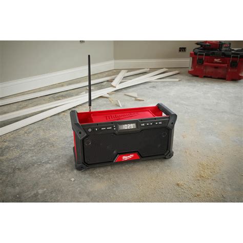 M18™ Bluetooth® Jobsite Radio | Milwaukee Tool