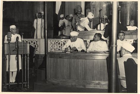 Jawaharlal Nehru and Lord Mountbatten Declare Indian Independence in ...