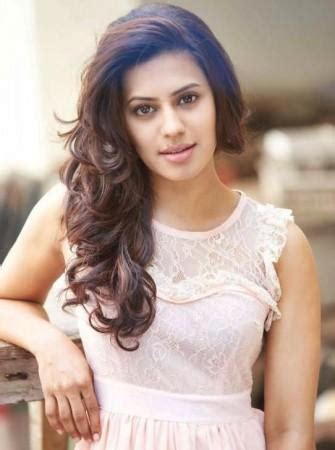 How much gold Ranya Rao has brought in her 40 Dubai trips, asks K'taka ...