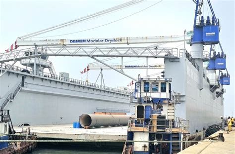 Installing a Floating Dock 的图像结果
